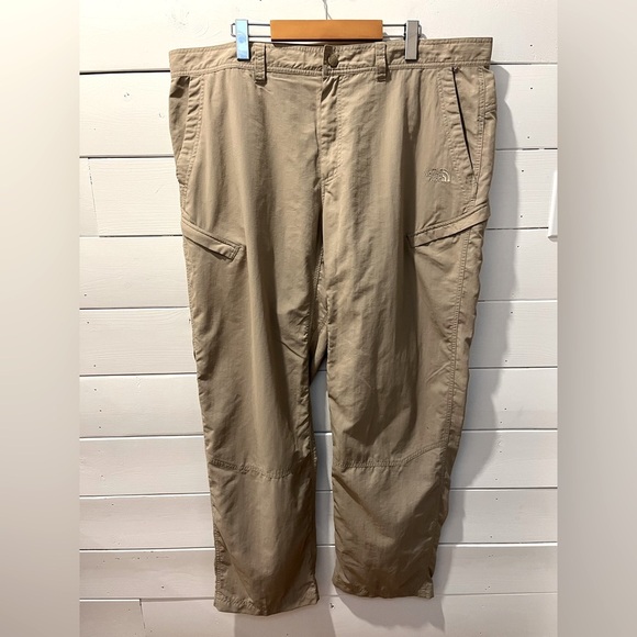 💛The North Face Men’s Tan Nylon Hiking Pants – Size 40 - Picture 1 of 9